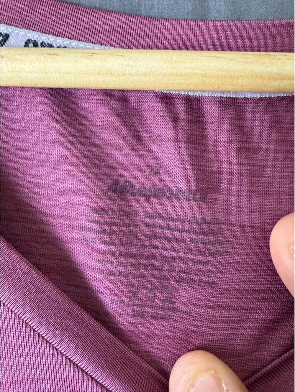 Aeropostale A87 Sport V Neck T Shirt Womens 2X Burgundy Pink Short Sleeve Top - Picture 4 of 7